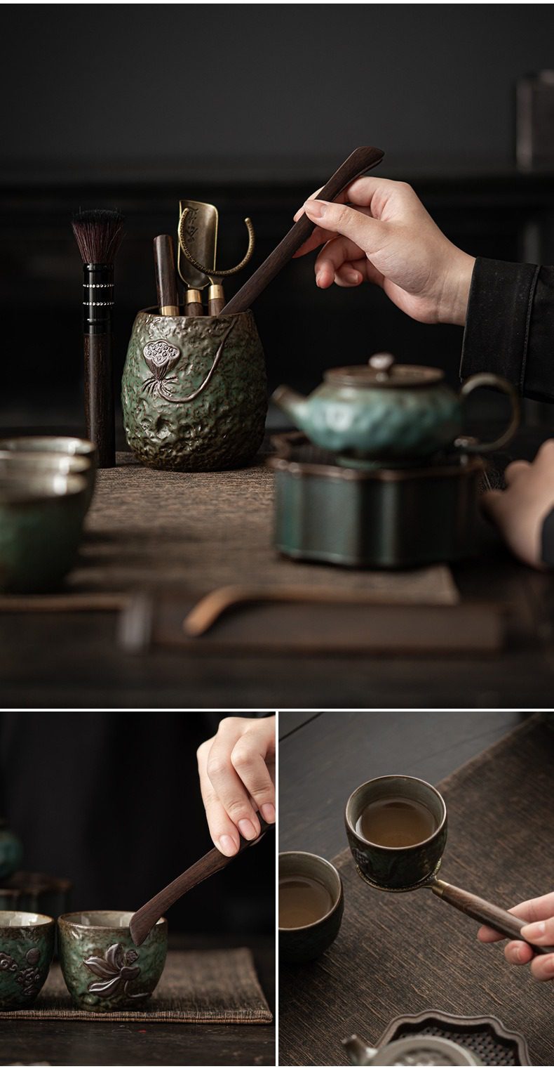窯變青野茶道六君子，南山居手工烏木茶匙搭配綠釉浮雕茶具組，質感古樸溫潤，展現典雅茶道氛圍與專業茶具之美。