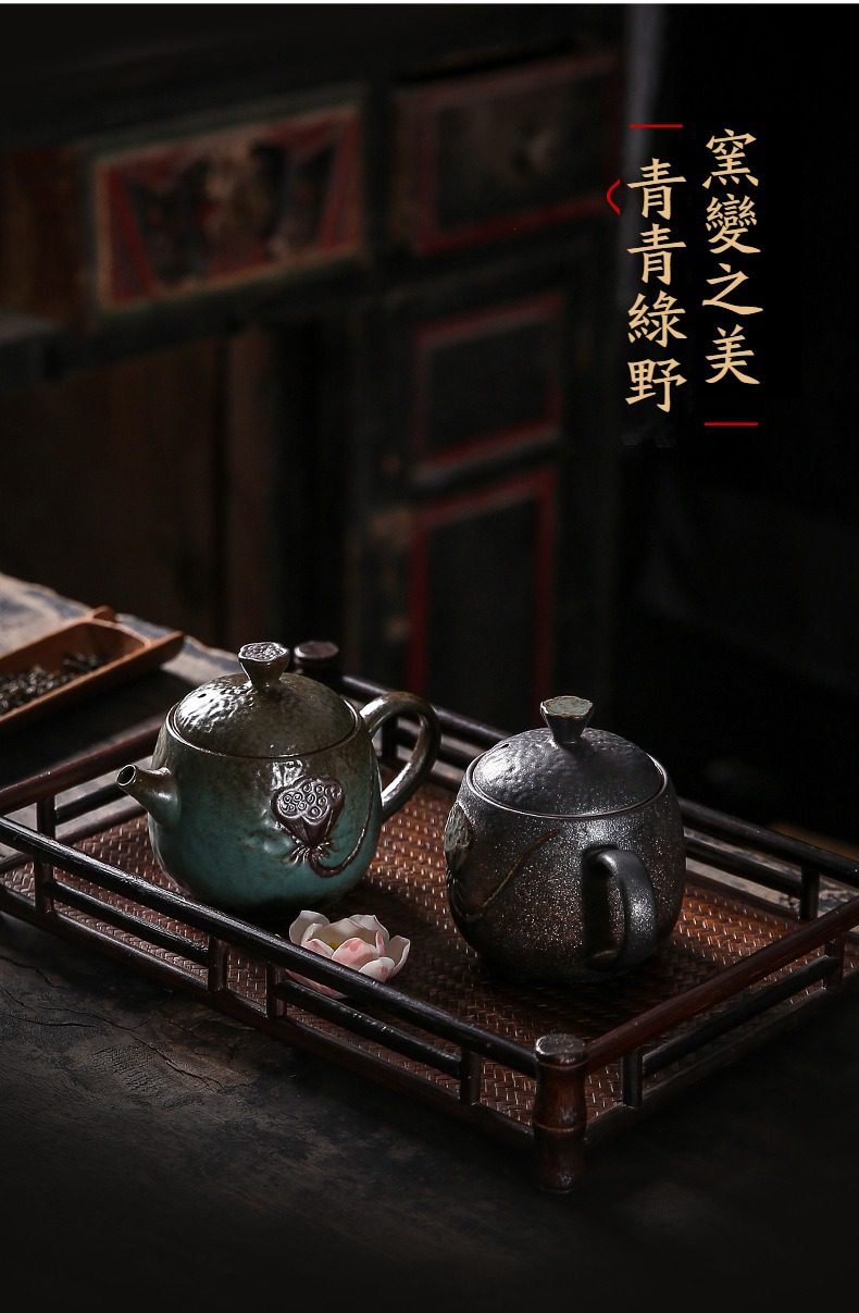 窯變青野蓮蓬茶壺，南山居手工窯變釉茶壺對組，一青綠蓮紋，一墨色侘寂，質樸茶具盡顯茶道禪意。