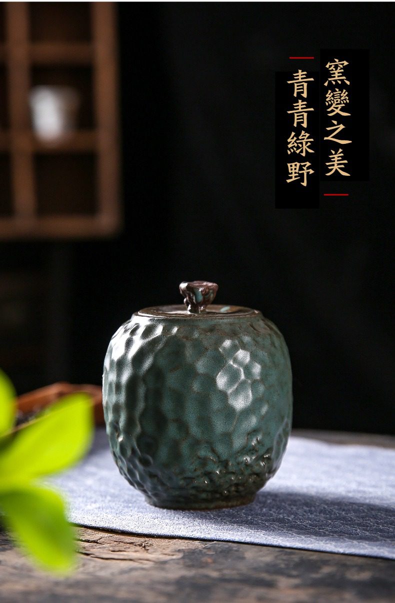 窯變青野錘紋茶葉罐，南山居手工窯變綠釉陶瓷茶罐，罐身仿岩石紋理，古樸質感深邃優雅，適合儲茶。