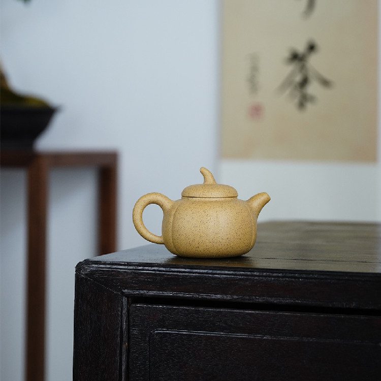 宜興紫砂壺原礦段泥南瓜茶壺(230ml) - 南山居