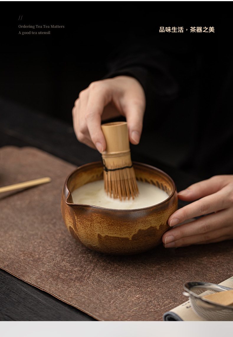 點茶 - 古窯日式抹茶八件組，南山居手作陶製抹茶碗，搭配竹製茶筅優雅點茶，展現茶道抹茶文化精髓，茶具質感溫潤。