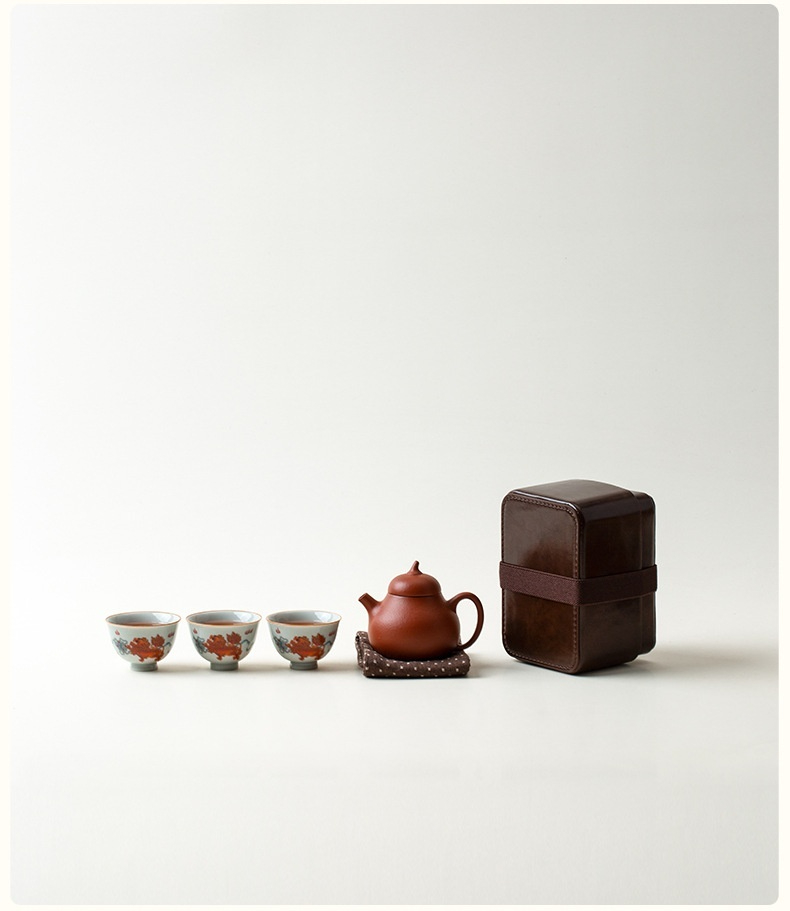 無缺 － 獅來運轉旅行茶具套裝，南山居朱泥小品壺與彩繪茶杯便攜茶具組，配皮革收納盒，盡顯茶道雅致。