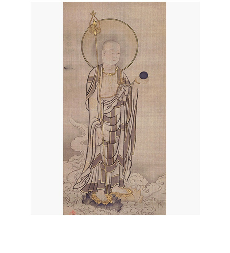 日本高岡地藏王菩薩佛珠掛台擺件，南山居佛教地藏菩薩掛軸畫作，展現莊嚴靜謐的禪意氛圍，身披袈裟手持錫杖與寶珠，立於蓮花祥雲之上，引領品茗者心境澄明。