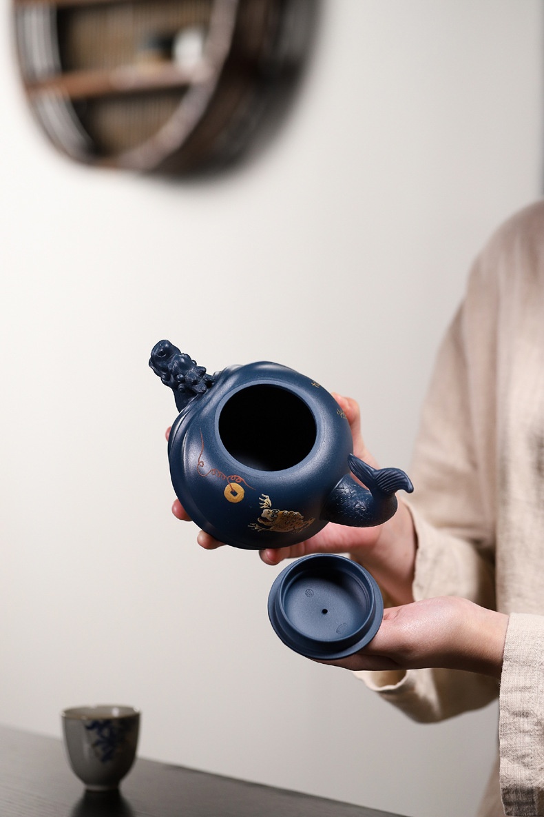 宜興紫砂壺原礦天青泥魚化龍仿生壺(450ml) 商品詳情圖 9