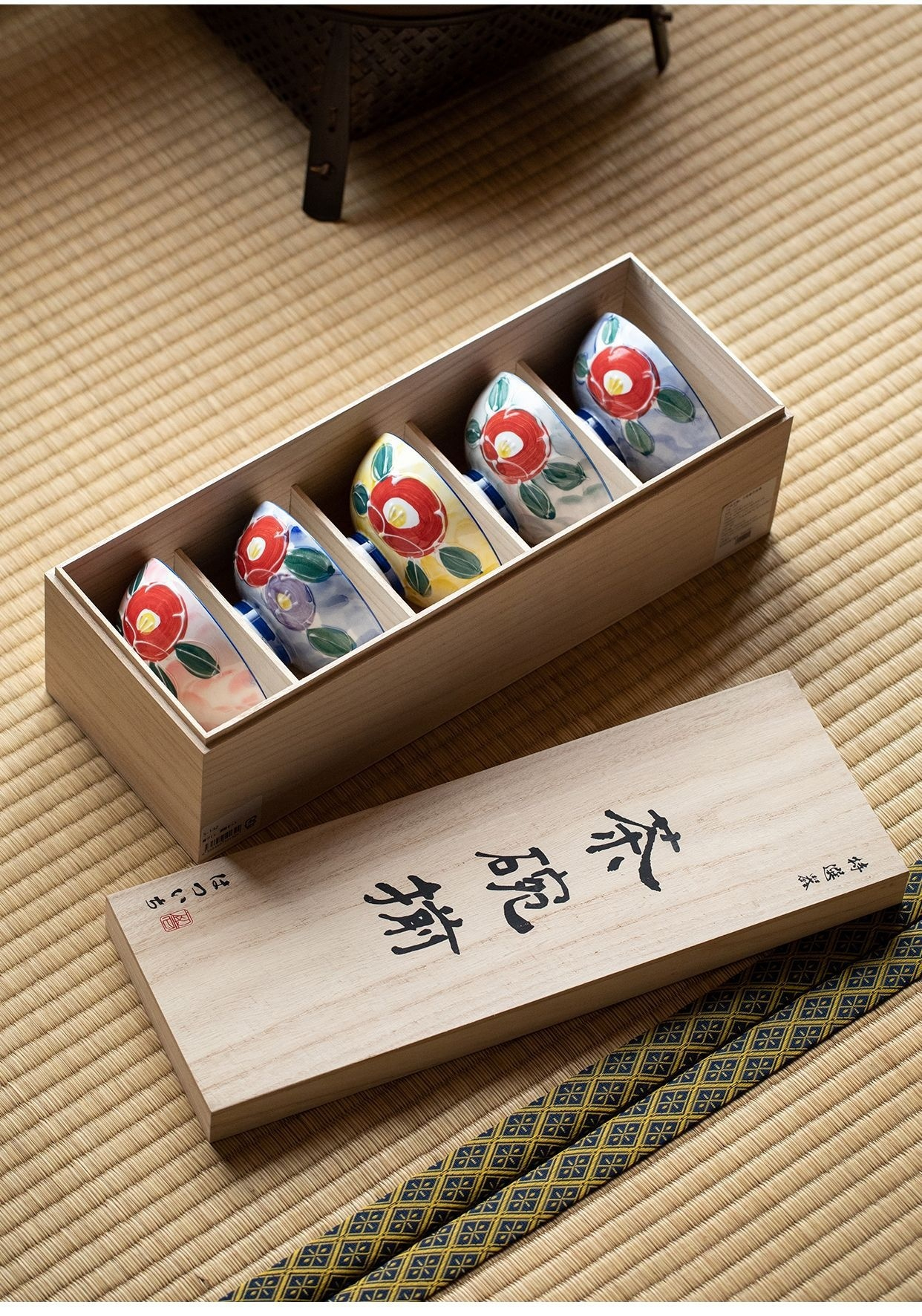 手繪椿花套碗 / 日本美濃燒 商品詳情圖 5
