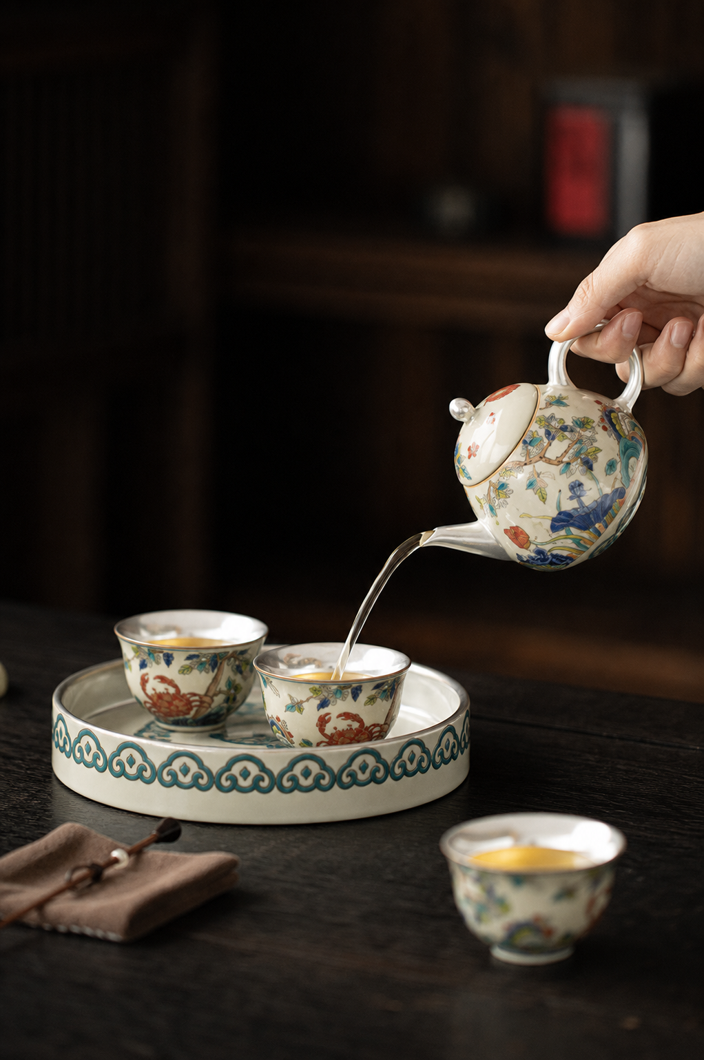 中秋 - 鎏銀金桂紅蟹文旦壺茶具套組禮盒 商品詳情圖 9